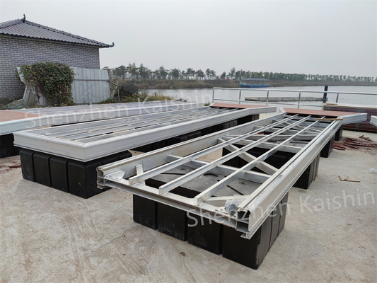 Aluminum Alloy Floating Dock Silver Marine Platform Customized For Durability Floating Bridge Pontoon For Boat Yacht Use