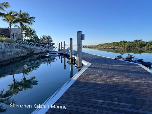Customized LLDPE Floaters Floating Dock with 15-20 Years Lifespan and 275kg/square Meters Load Capacity for Marine Docking Solutions