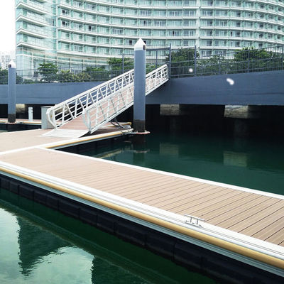 15-20 Years Lifespan Marine Aluminum Gangways Ramps With Accessories For Marina Floating Dock