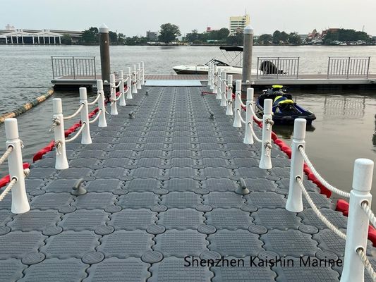 Modulair drijvend dok met antislipoppervlak, UV-gestabiliseerd en 350 kg draagvermogen voor stabiele waterplatforms
